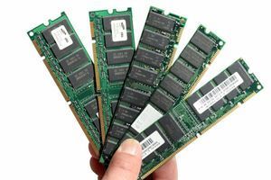 DDR2 теж потрапила під удар ШІ-дефіциту: стара пам&rsquo;ять різко дорожчає фото
