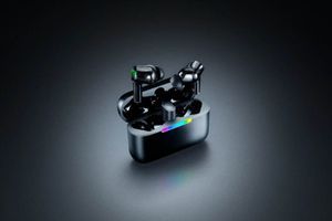 Ігрові навушники з кейсом-ресивером: Razer здивувала новим форматом підключення фото