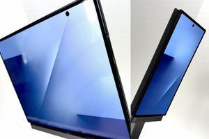 Samsung представила перший у світі смартфон, який складається втричі &mdash; Galaxy Z TriFold фото