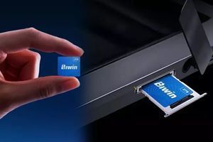 У Китаї представили ультракомпактні Mini SSD зі швидкістю зчитування до 3700 МБ/с фото